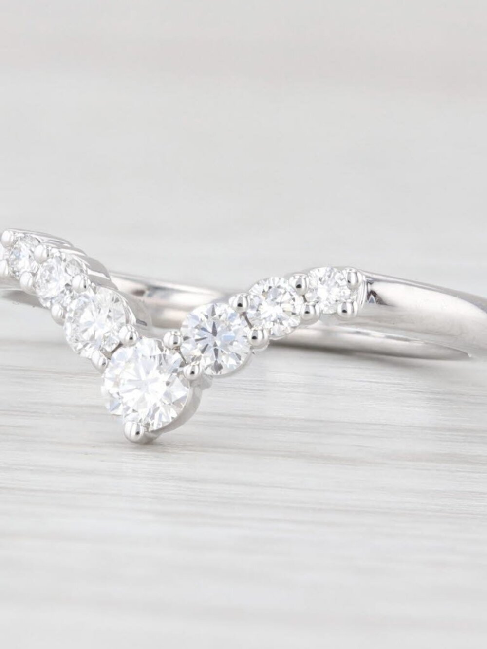 0.30ctw Diamond Contoured V Ring 14k Gold Size 6.5 Enhancer Guard Wedding Band
